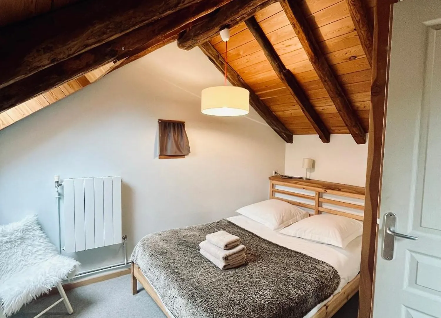 Appartement Duplex Avec Jardin Attenant Briancon  France
